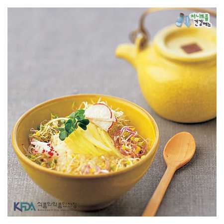 완성된 “새싹 비빔밥”