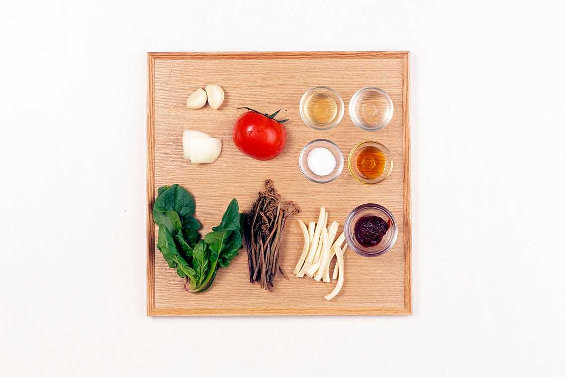 삼색나물, 토마토양념장 재료