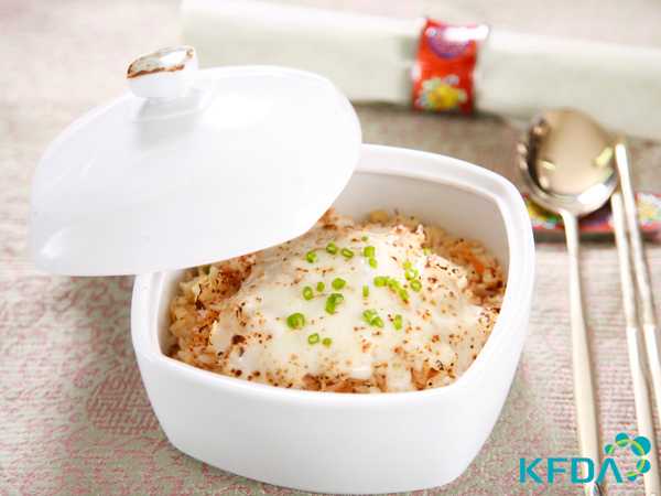 완성된 “김치밥그라탕”