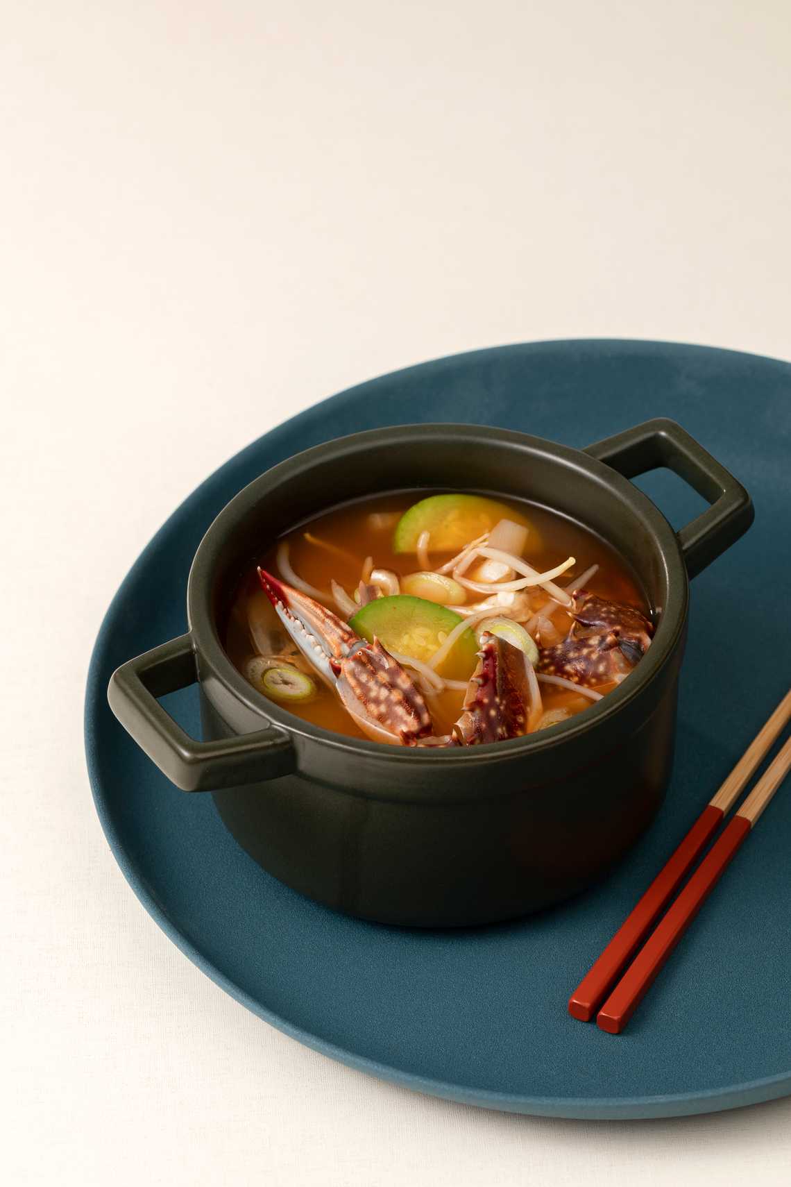 완성된 “꽃게바지락찌개”